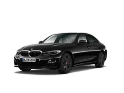 Black sapphire metallic (metallic) Gebraucht 2022 BMW 330 M Sport Limousine | 41.900 € (Teuer)