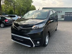 Schwarz Gebraucht 2020 Toyota Proace Comfort Van | 10.990 € (Fairer Preis)