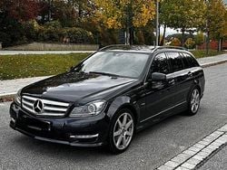 Schwarz Gebraucht 2011 Mercedes C200 AMG line Kombi | 8.990 € (Fairer Preis)