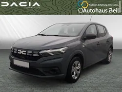 Schwarz(metallic) Gebraucht 2021 Dacia Sandero Essentiel Kleinwagen | 16.330 € (Teuer)