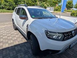 Weiß Gebraucht 2022 Dacia Duster Extreme SUV | 23.000 € (Etwas zu teuer)