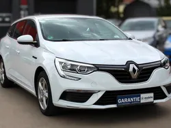 Weiß Gebraucht 2017 Renault Mégane GrandTour Life Kombi | 9.490 € (Guter Preis)