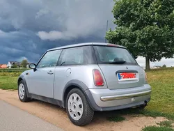 Silber Gebraucht 2002 Mini ONE Kleinwagen | 2.250 € (Teuer)