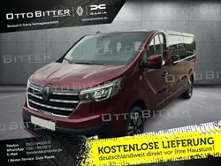 Karmesinrot Neu 2024 Renault Trafic Van | 41.945 € (Superpreis)