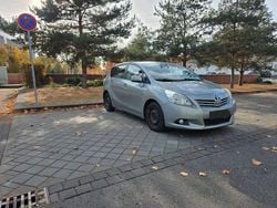 Grau Gebraucht 2012 Toyota Verso Van / Kleinbus | 4.450 € (Guter Preis)