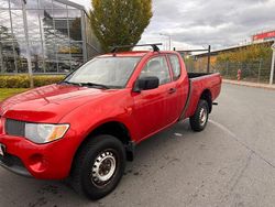 Rot Gebraucht 2006 Mitsubishi L200 Abholung | 7.800 €