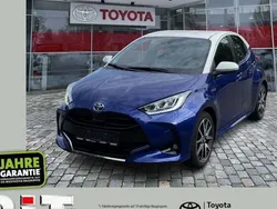 Blau Gebraucht 2021 Toyota Yaris Hybrid Style Limousine | 17.990 € (Guter Preis)