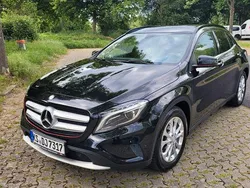 Schwarz Gebraucht 2015 Mercedes GLA200 Style SUV | 15.800 € (Fairer Preis)