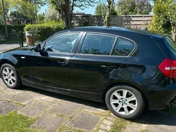 Schwarz Gebraucht 2010 BMW 118 Kleinwagen | 5.490 € (Fairer Preis)