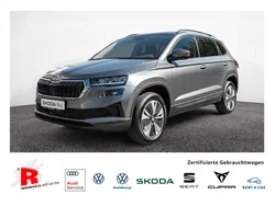 Grau met. Gebraucht 2024 Skoda Karoq Selection SUV | 35.990 € (Etwas zu teuer)