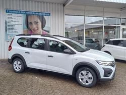 Weiß Gebraucht 2023 Dacia Jogger Essentiel Van / Kleinbus | 18.776 € (Fairer Preis)