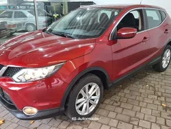 Rot Gebraucht 2014 Nissan Qashqai Acenta SUV | 10.400 € (Fairer Preis)
