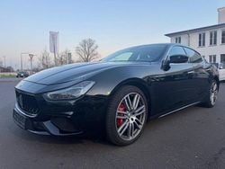 Schwarz Gebraucht 2018 Maserati Ghibli Limousine | 34.980 € (Teuer)