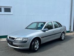 Silber Gebraucht 1998 Opel Vectra Limousine | 1.000 € (Guter Preis)