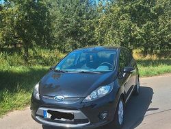 Schwarz Gebraucht 2010 Ford Fiesta Viva Kleinwagen | 3.500 € (Fairer Preis)
