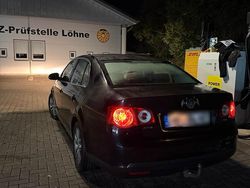 Schwarz Gebraucht 2006 VW Jetta Limousine | 3.500 € (Fairer Preis)