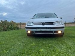 Silber Gebraucht 1999 VW Golf IV Basis Limousine | 650 € (Superpreis)