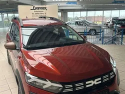 Terracottabraun Gebraucht 2024 Dacia Jogger Kombi | 21.590 € (Fairer Preis)