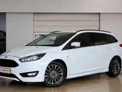 Weiß Gebraucht 2017 Ford Focus ST-Line Kombi | 11.950 € (Etwas zu teuer)