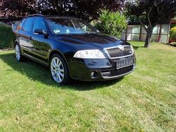 Schwarz Gebraucht 2007 Skoda Octavia RS Kombi | 7.700 €