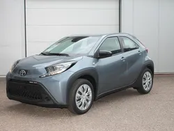 Grau Neu 2025 Toyota Aygo Business Edition Kleinwagen | 16.990 €