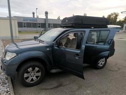 Grau Gebraucht 2005 Nissan Pathfinder SUV | 9.500 € (Etwas zu teuer)