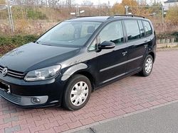 Schwarz Gebraucht 2011 VW Touran Van | 4.400 € (Guter Preis)