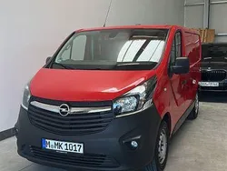 Rot Gebraucht 2019 Opel Vivaro Van | 12.900 € (Superpreis)