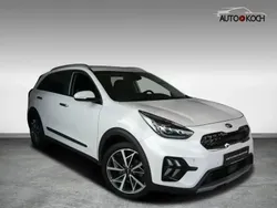 Snow white pearl Gebraucht 2021 Kia Niro Spirit SUV | 25.890 € (Teuer)