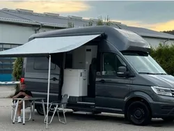 Grau Gebraucht 2023 VW California California Van | 69.000 € (Fairer Preis)