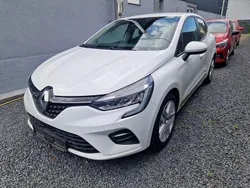 Weiß Gebraucht 2020 Renault Clio V Experience Limousine | 7.200 € (Guter Preis)