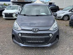 Star dust / met Gebraucht 2017 Hyundai i10 YES! Kleinwagen | 7.890 € (Fairer Preis)