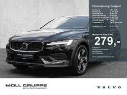 Black solid ´stone´ / solid Gebraucht 2023 Volvo V60 CC Plus Kombi | 35.750 € (Guter Preis)