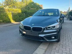 Grau Gebraucht 2016 BMW 220 Active Tourer Van / Kleinbus | 13.300 € (Fairer Preis)