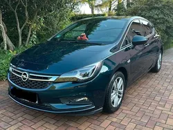 Grün Gebraucht 2017 Opel Astra Limousine | 10.200 € (Fairer Preis)