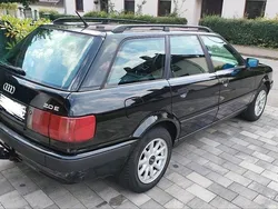 Schwarz Gebraucht 1993 Audi 80 Kombi | 3.456 €