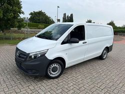 Weiß Gebraucht 2015 Mercedes Vito Van / Kleinbus | 11.900 € (Fairer Preis)