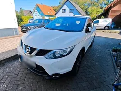 Weiß Gebraucht 2017 Nissan Qashqai SUV | 15.900 €