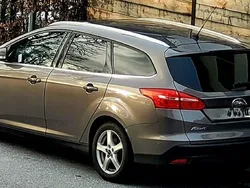 Braun Gebraucht 2015 Ford Focus Titanium Limousine | 7.000 € (Fairer Preis)