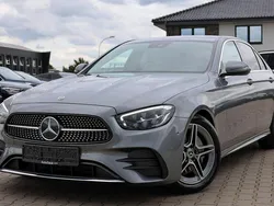Grau Gebraucht 2023 Mercedes E200 AMG line Limousine | 37.485 € (Fairer Preis)