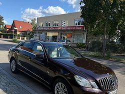 Braun Gebraucht 2011 Mercedes E220 Elegance Limousine | 9.000 € (Guter Preis)
