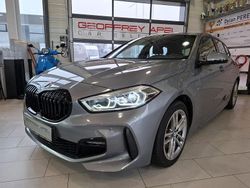 Grau Gebraucht 2024 BMW 118 M Sport Kleinwagen | 29.900 €