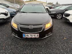Schwarz Gebraucht 2011 Chevrolet Cruze LS Limousine | 2.900 € (Teuer)