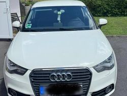 Weiß Gebraucht 2010 Audi A1 Kleinwagen | 4.200 € (Etwas zu teuer)
