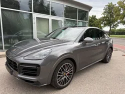 Grau Gebraucht 2021 Porsche Cayenne SUV | 89.980 € (Fairer Preis)