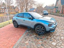 Blau Gebraucht 2022 Citroën e-C4 Shine Limousine | 17.990 € (Fairer Preis)
