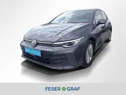 Grau Gebraucht 2024 VW Golf VIII Life Limousine | 22.340 € (Superpreis)