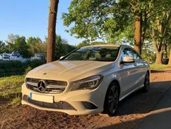 Weiß Gebraucht 2016 Mercedes CLA200 Coupé | 16.400 € (Fairer Preis)