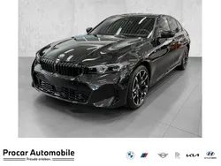 Schwarz Gebraucht 2025 BMW 330e Limousine | 61.930 €