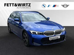 Portimao blau metallic Gebraucht 2024 BMW 330 M Sport Kombi | 40.888 €